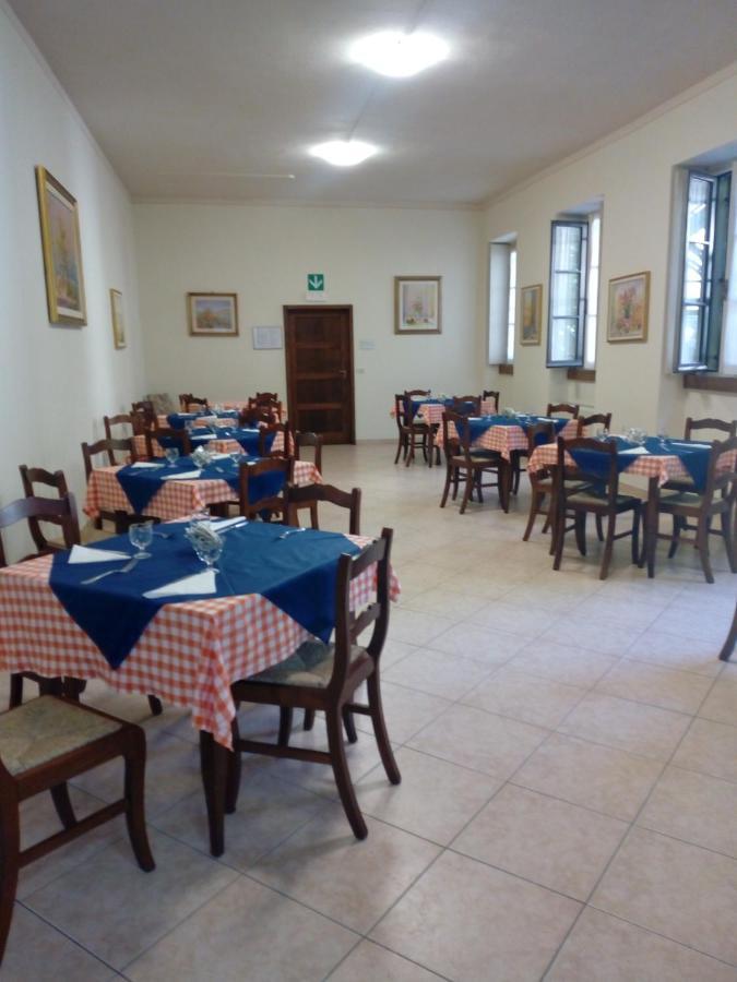 Oasi San Francesco - Casa Per Ferie Hotel Chiusi della Verna Bagian luar foto
